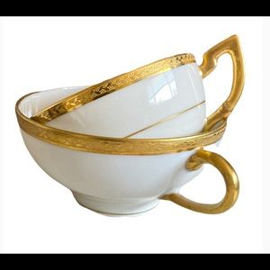 TWO VINTAGE TEACUPS LIMOGE/LENOX